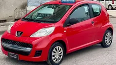Rosso Usata 2009 Peugeot 107 Due volumi | 2999 € (Ottimo prezzo)
