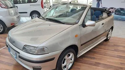 Usata Fiat Punto Cabriolet 60 CV (44 kW) 1999 Cabrio
