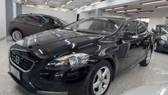 Usata 2015 Volvo V40 Momentum Station wagon | 6299 € (Ottimo prezzo)
