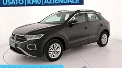 Deep black perlato Usata 2024 VW T-Roc Life SUV | 28.500 € (Buon prezzo)
