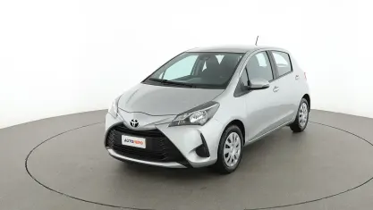 Begagnad Toyota Yaris Cool 72 HK (52 kW) 2020 Silver Halvkombi