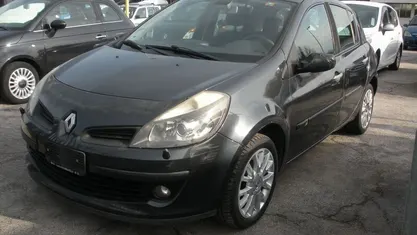 Nero Usata 2007 Renault Clio Tre volumi | 3800 €