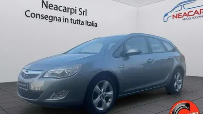 Usata Opel Astra 110 CV (80 kW) 2012 Station wagon