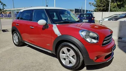 Usata Mini Cooper D Countryman Business 111 CV (81 kW) 2015 Rosso SUV