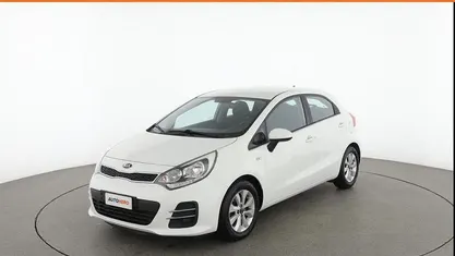 Usata Kia Rio Active 75 CV (55 kW) 2015 Bianco Berlina