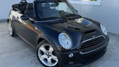 Usata Mini Cooper S Cabriolet 170 CV (125 kW) 2006 Nero Cabrio