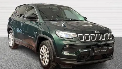 Begagnad Jeep Compass Longitude 131 HK (96 kW) 2022 Grön SUV