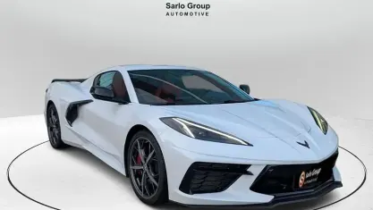 Nuova Chevrolet Corvette Stingray 2025 Argento