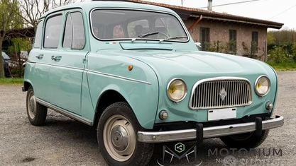 Begagnad Renault R4 26 HK (19 kW) 1960 Blå Sedan
