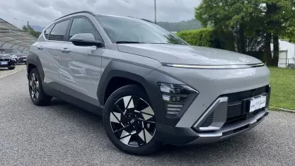 Usata Hyundai Kona 94 kW (129 CV) 2025 Grigio SUV