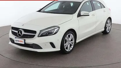 Bianco Usata 2016 Mercedes A180 Tre volumi | 12.899 € (Buon prezzo)