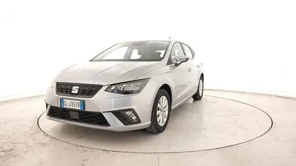 Argento Usata 2022 Seat Ibiza Business Due volumi | 12.900 € (Buon prezzo)