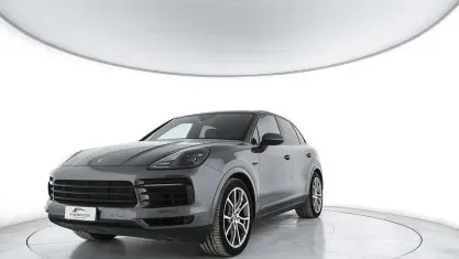 Usata Porsche Cayenne 340 CV (250 kW) 2021 Grigio SUV