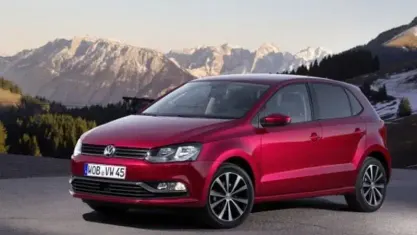 Begagnad VW Polo Comfortline 75 HK (55 kW) 2016 Grå Halvkombi