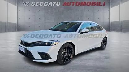 Bianco Nuova 2025 Honda Civic Advance Tre volumi | 35.000 € (Buon prezzo)