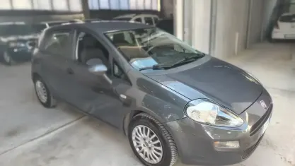 Usata Fiat Punto 77 CV (56 kW) 2016 Grigio Utilitaria