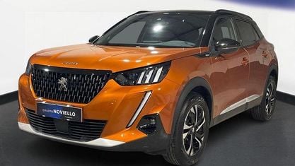 Usata Peugeot 2008 GT-line 131 CV (96 kW) 2022 Grigio scuro SUV