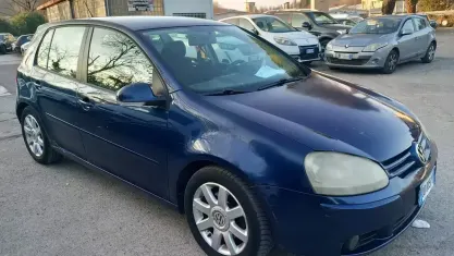 Usata VW Golf IV Sportline 140 CV (102 kW) 2006 Blu Berlina