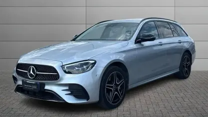Usata Mercedes 300 Premium 194 CV (142 kW) 2023 Grigio Station wagon