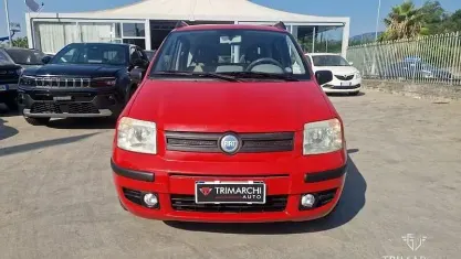 Usata Fiat Panda Emotion 69 CV (50 kW) 2005 Rosso Utilitaria