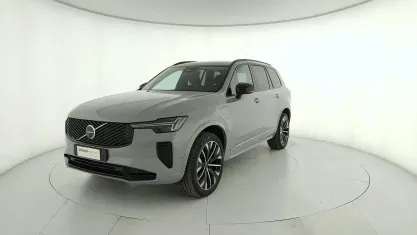 Usata Volvo XC90 Plus 455 CV (334 kW) 2025 Grigio SUV