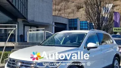 Usata VW Tiguan R-line 150 CV (110 kW) 2024 Bianco SUV