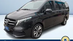 Grigio Usata 2023 Mercedes V300 Premium Monovolume | 53.500 € (Cara)