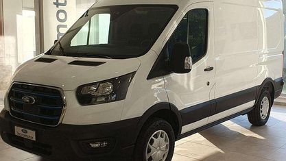 Käytetty Ford E-Transit Trend 197 kW (269 HP) 2024 Valkoinen Van