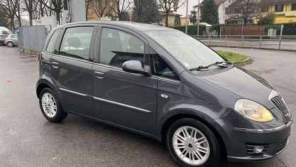 Usata 2010 Lancia Musa S Monovolume | 3900 € (Ottimo prezzo)