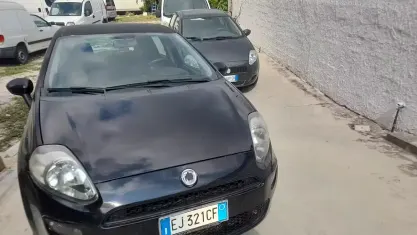 Usata Fiat Grande Punto 77 CV (56 kW) 2011 Nero Utilitaria