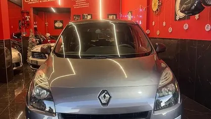 Usata Renault Scénic III Luxe 110 CV (80 kW) 2010 Grigio Monovolume
