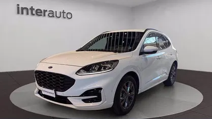 Usata Ford Kuga ST-Line 190 CV (139 kW) 2023 Bianco pastello SUV