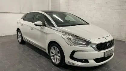 Usata DS Automobiles DS5 So Chic 181 CV (133 kW) 2016 Bianco Utilitaria