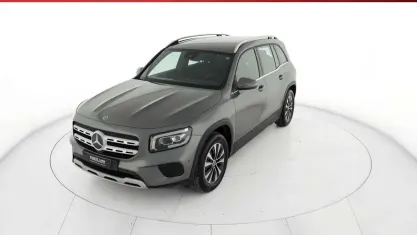 Usata Mercedes GLB180 116 CV (85 kW) 2022 Grigio SUV