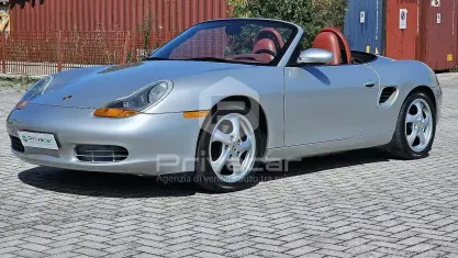 Usata Porsche Boxster 204 CV (150 kW) 1997 Grigio Cabrio