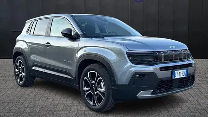 Usata 2025 Jeep Avenger Summit SUV | 25.900 € (Buon prezzo)