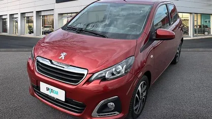 Usata Peugeot 108 Allure 72 CV (52 kW) 2021 Rosso Utilitaria