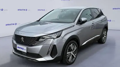 Usata Peugeot 3008 Allure 131 CV (96 kW) 2021 Grigio scuro SUV