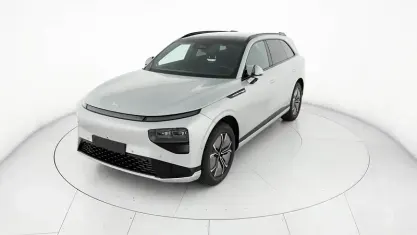 Nuova XPENG G9 258 kW (351 CV) 2026 Grigio SUV