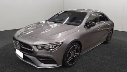 Gebraucht Mercedes CLA200 Premium 150 PS (110 kW) 2022 Grau Coupé