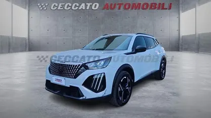Usata Peugeot 2008 Allure 131 CV (96 kW) 2024 Bianco SUV
