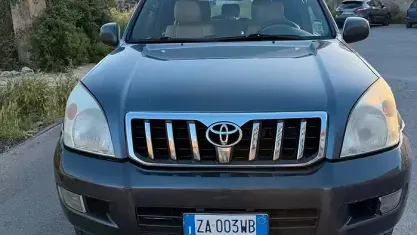 Usata Toyota Land Cruiser 166 CV (122 kW) 2005 Grigio SUV