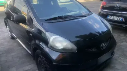 Usata Toyota Aygo Sol 54 CV (39 kW) 2007 Nero Utilitaria