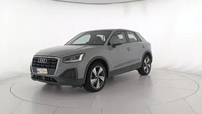 Usata Audi Q2 Admired 110 CV (80 kW) 2023 Grigio freccia perla SUV