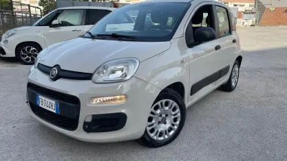 Usata Fiat Panda Lounge 69 CV (50 kW) 2017 Beige Utilitaria