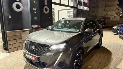 Usata Peugeot 2008 Allure 130 CV (95 kW) 2021 Grigio SUV