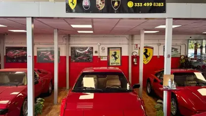 Usata Ferrari Mondial 215 CV (158 kW) 1981 Rosso Coupé