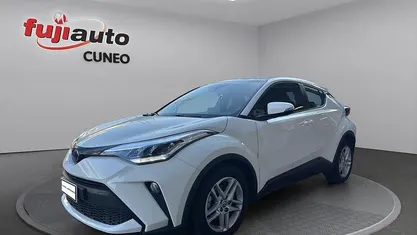 Begagnad Toyota C-HR Active 122 HK (89 kW) 2023 Vit SUV