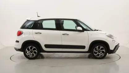 Usata Fiat 500L Cross 95 CV (69 kW) 2022 Biancobianco Monovolume
