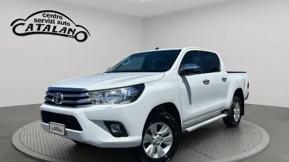 Usata Toyota HiLux Executive 150 CV (110 kW) 2019 Bianco Pick-up